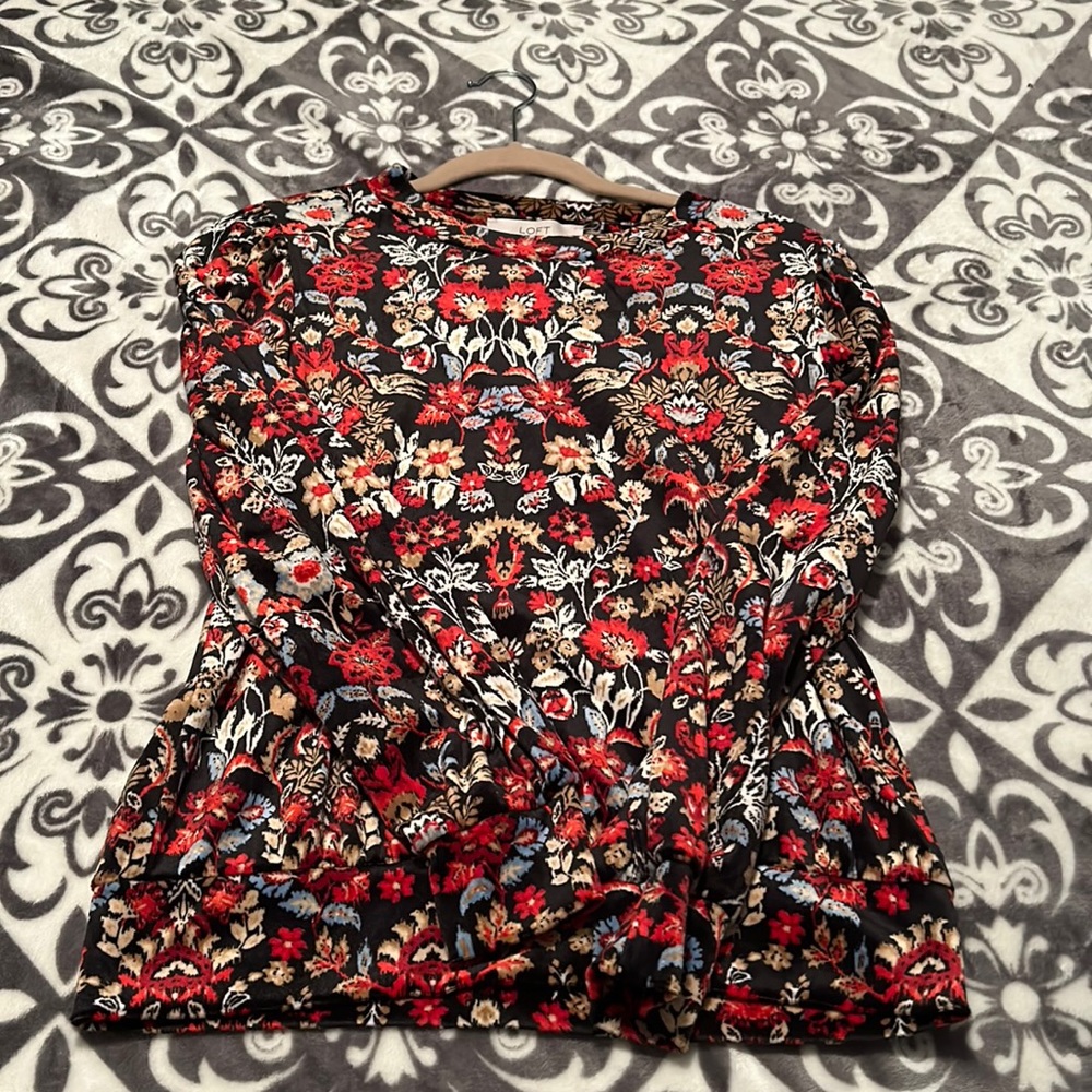 Loft velour top